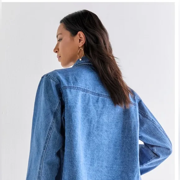 (41)New Francesca’s Tasha Oversized Denim Shacket