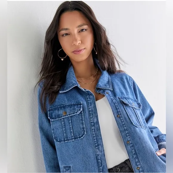 (41)New Francesca’s Tasha Oversized Denim Shacket