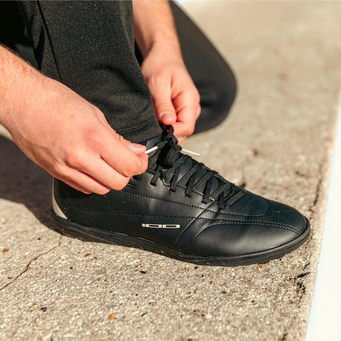 Adult Football Boots 100 Turf TF - Black
