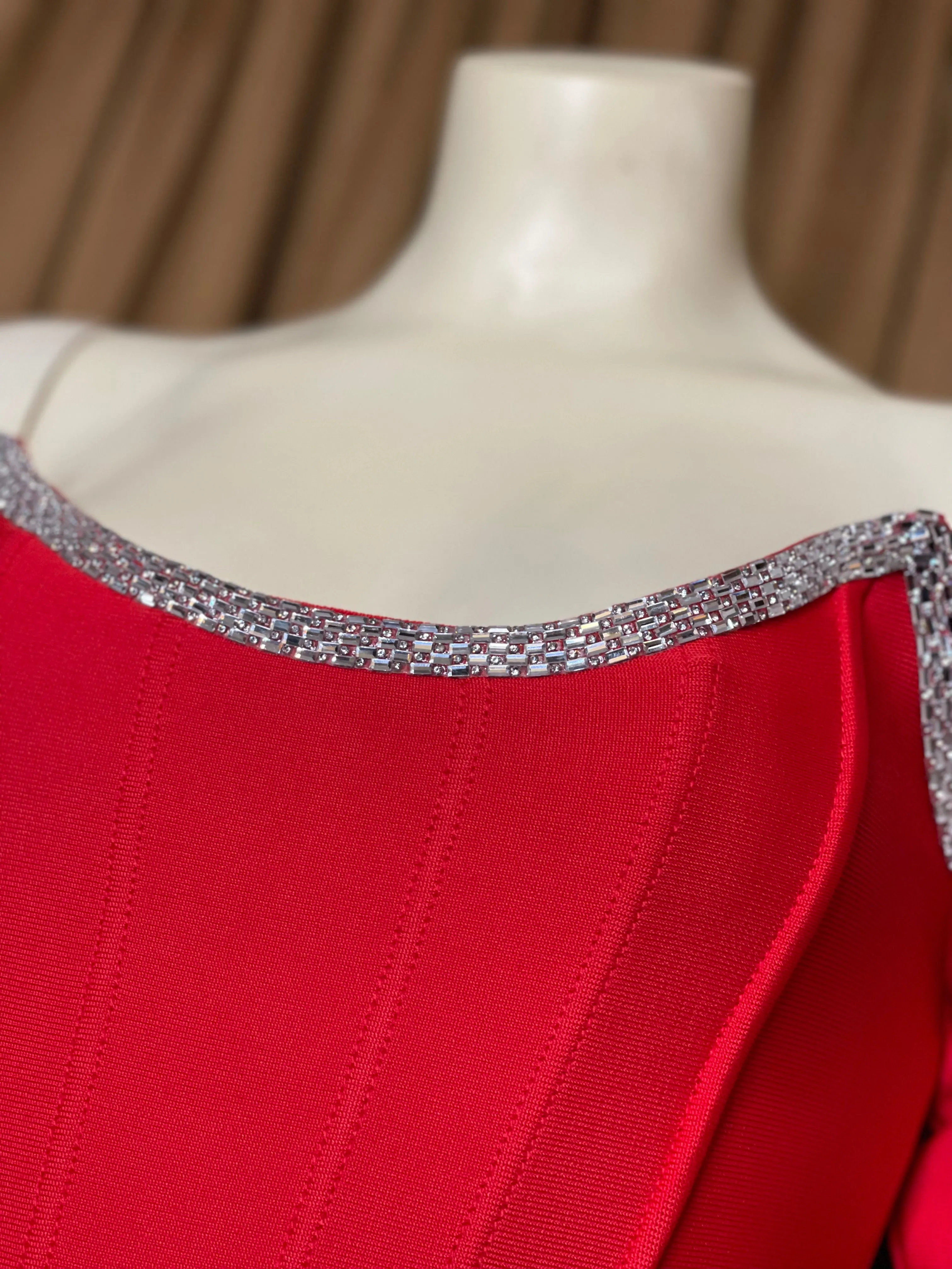 “ARIEL” (RED)