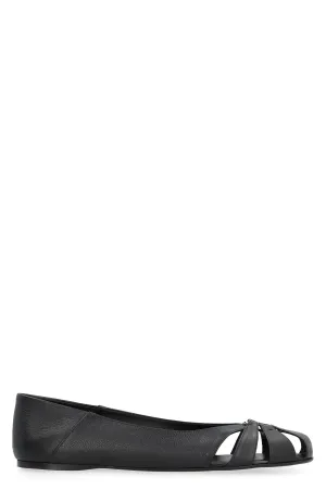 Ferragamo Elegant Leather Ballet Flats with Cut-Out Design