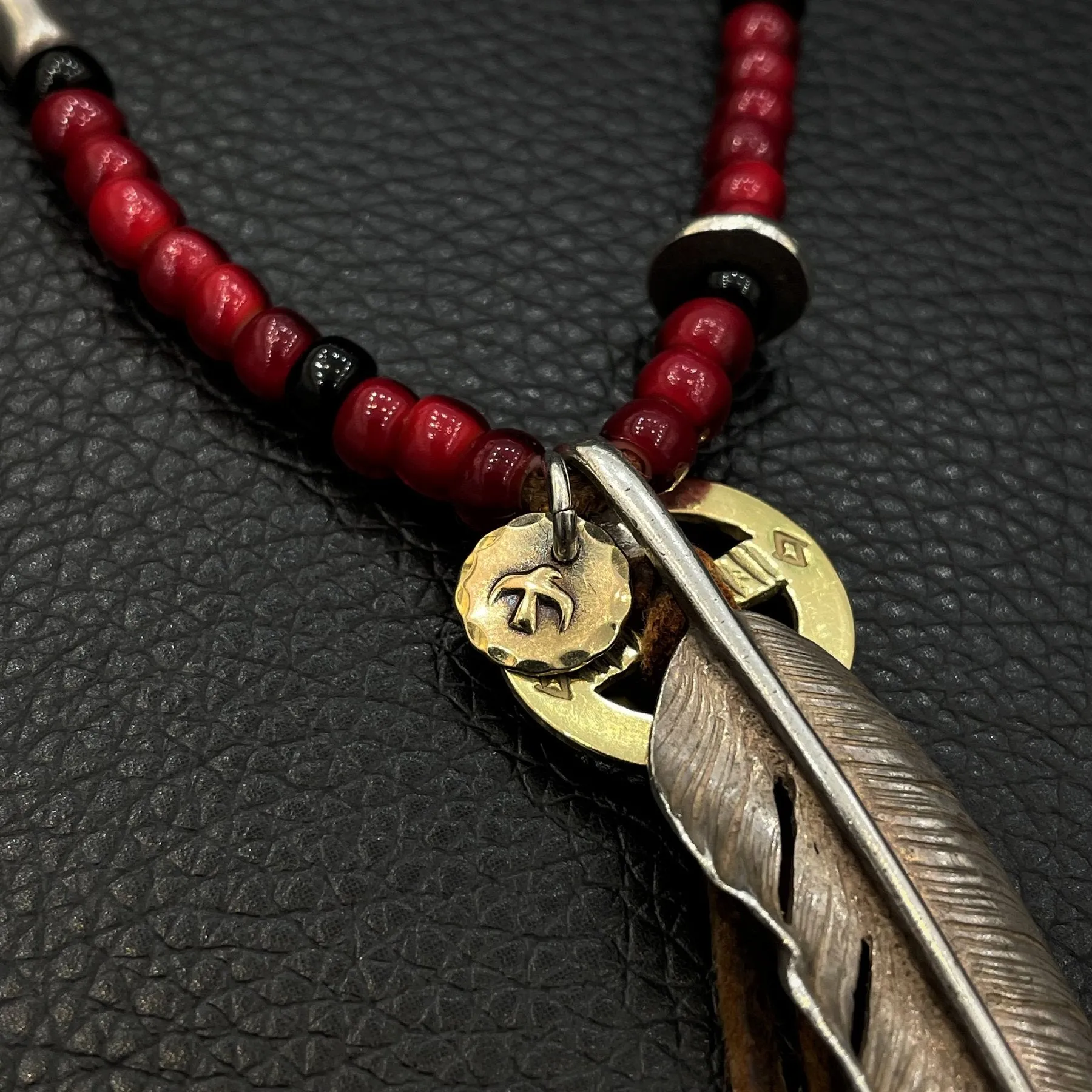 Goros Gold Tip Feather (Left) (Xl) & Red Antique Beads Setup