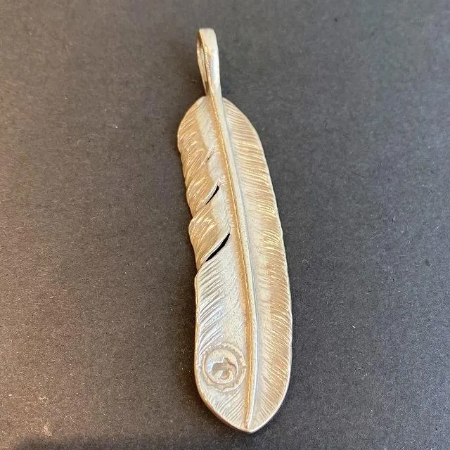 Goros Xl Silver And Gold Feather With Metal - Facing Left