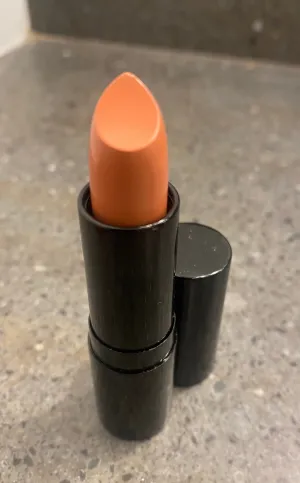 HAILEY Luxury Matte Lipstick