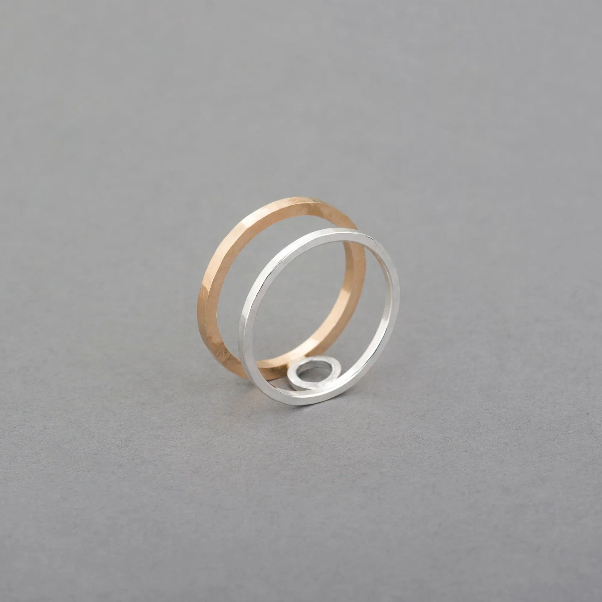 HOLLOWBODY RING