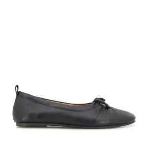 Kenneth Cole Women's Marilyn in Black
