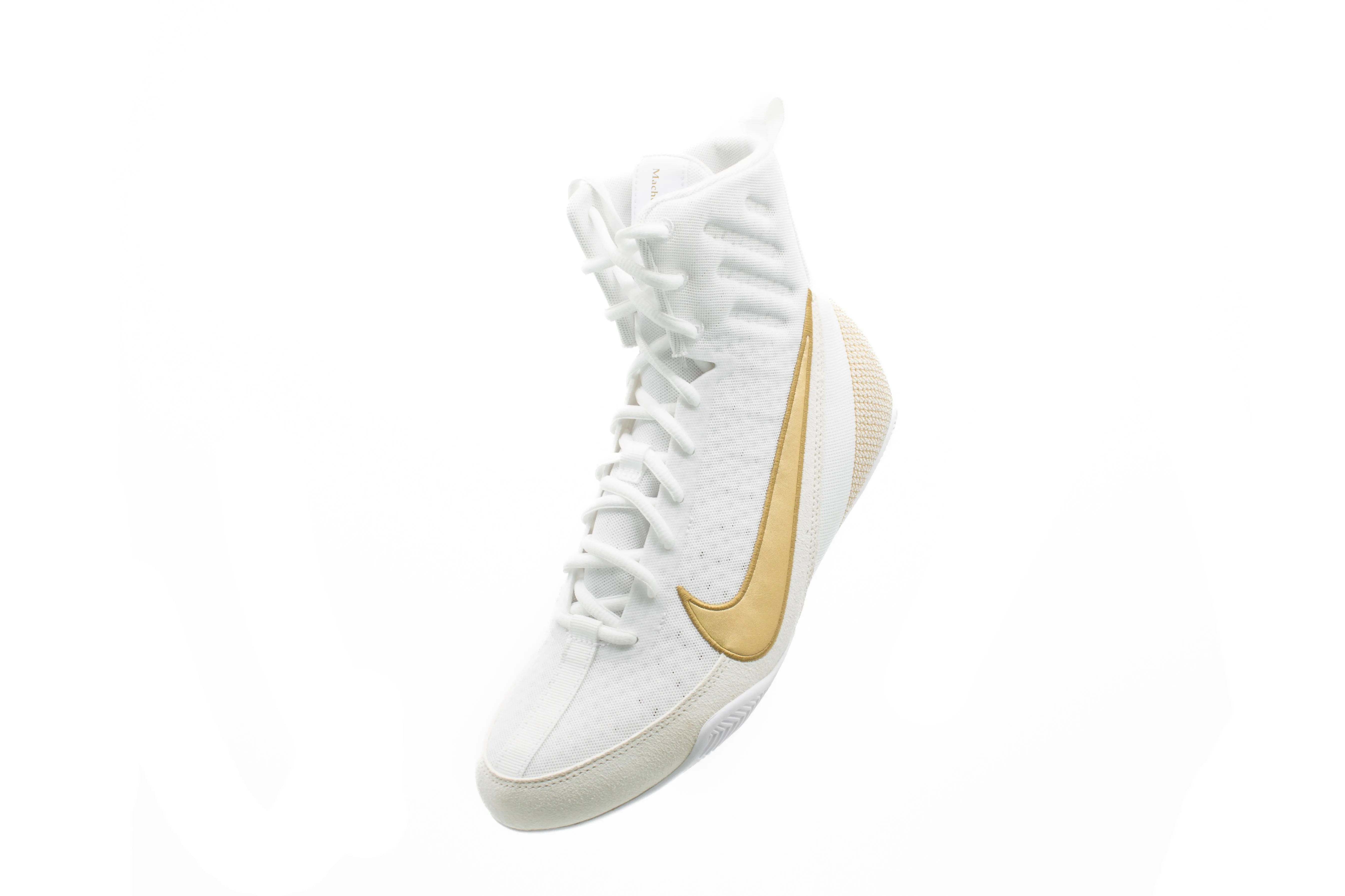 NIKE-MACHOMAI 3