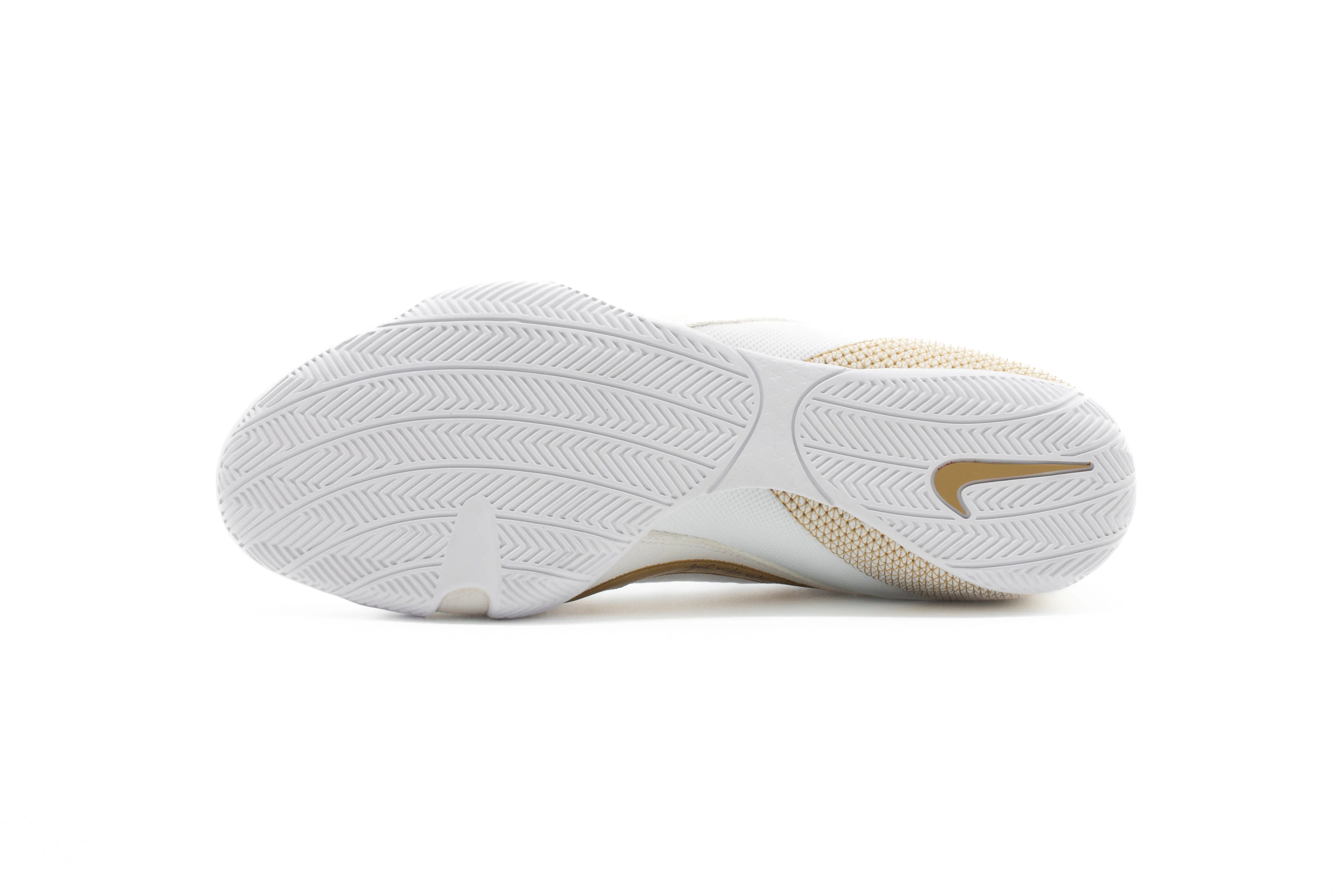NIKE-MACHOMAI 3