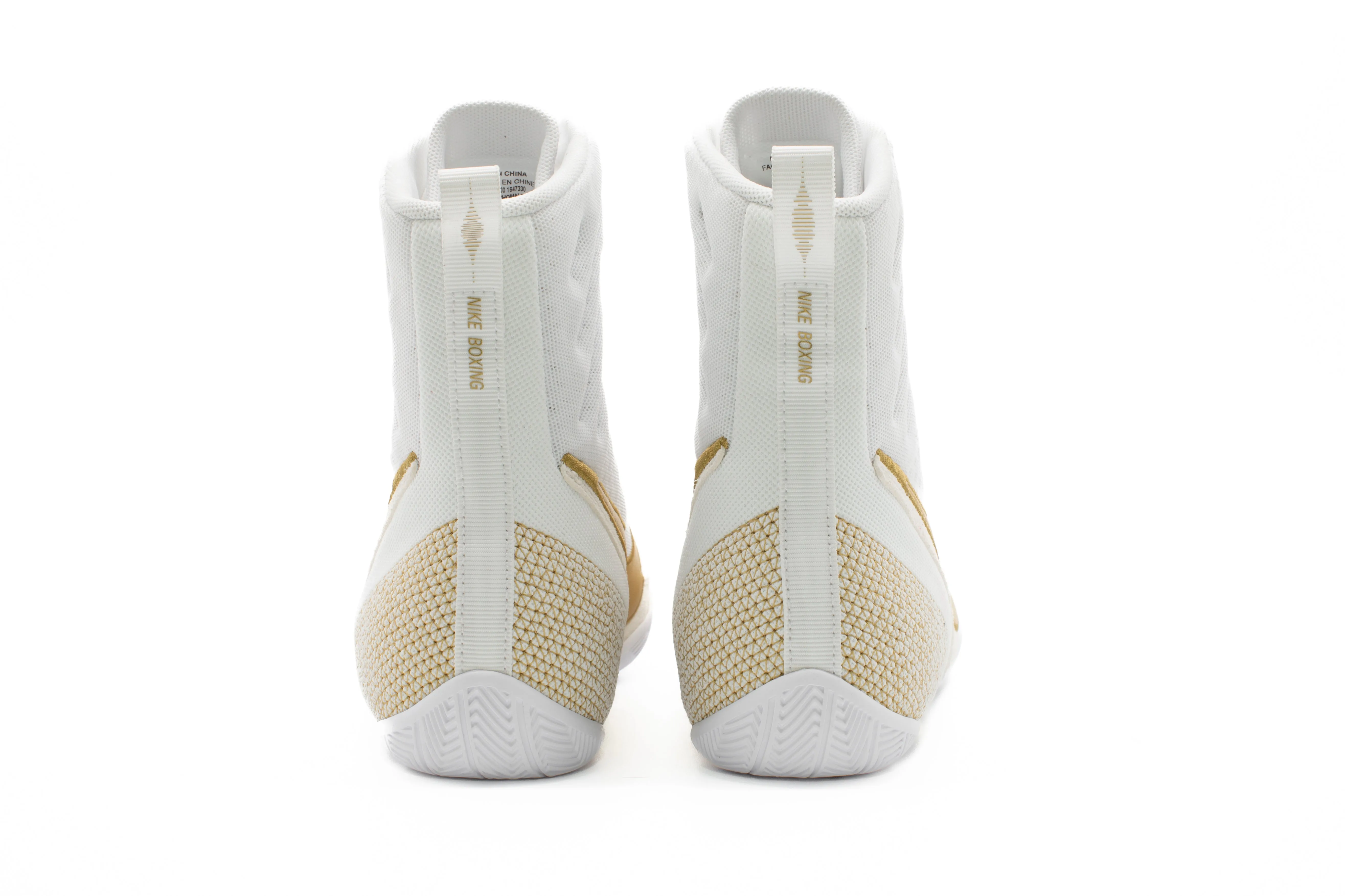 NIKE-MACHOMAI 3