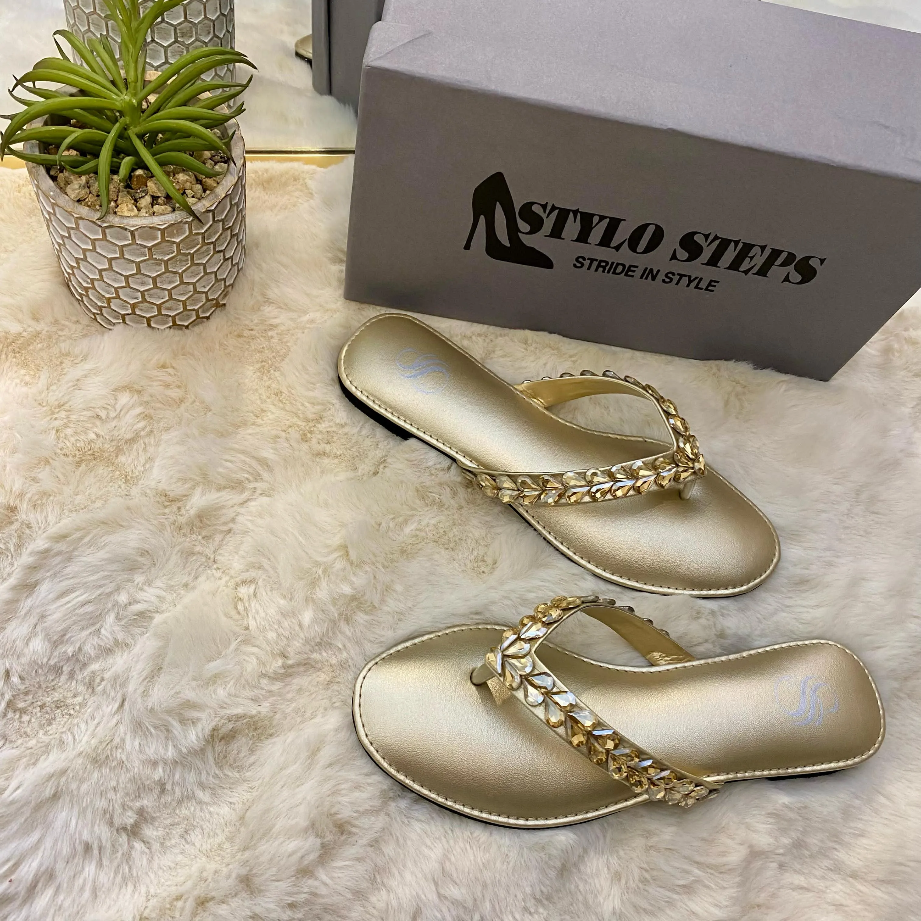 Onyx Shine Flats