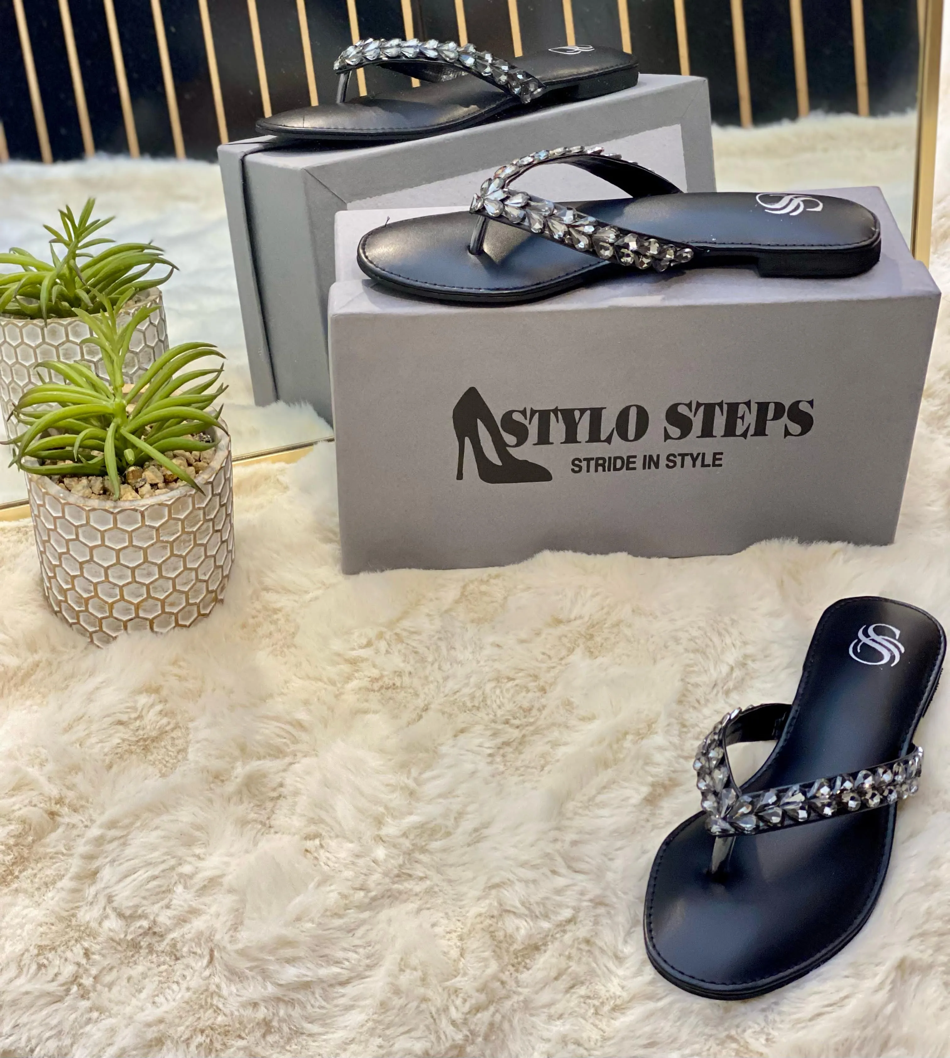 Onyx Shine Flats