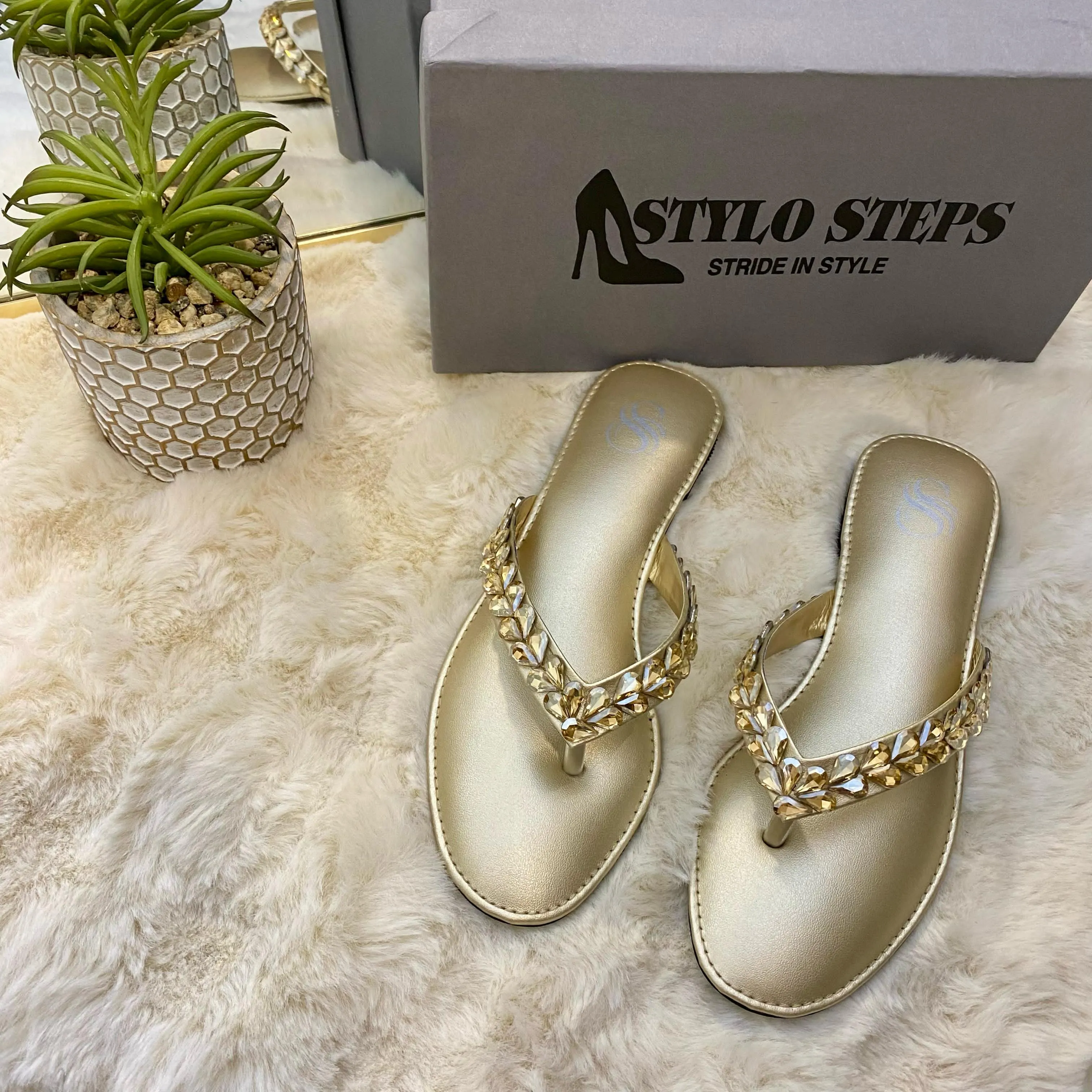 Onyx Shine Flats