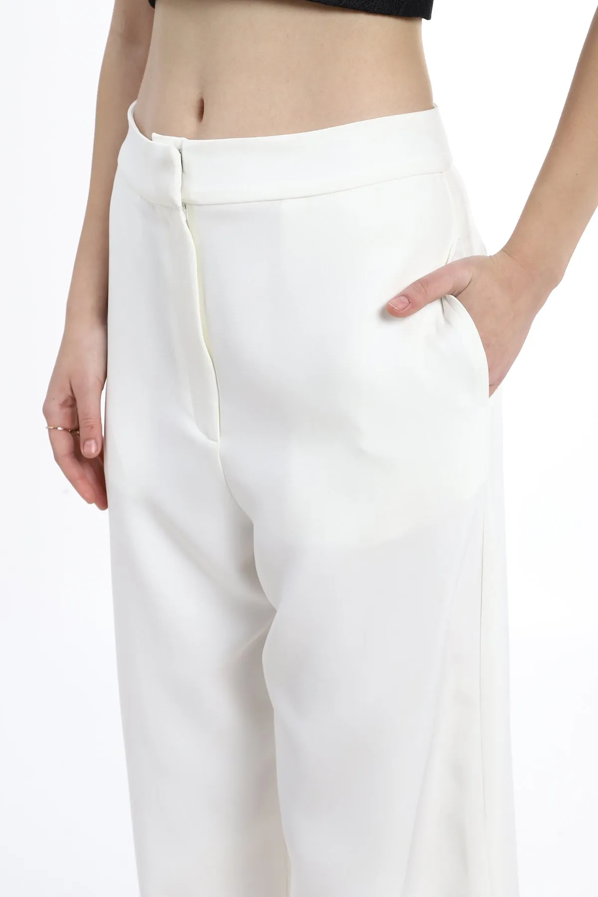 Perfect wide leg trouser for formal or casual looks