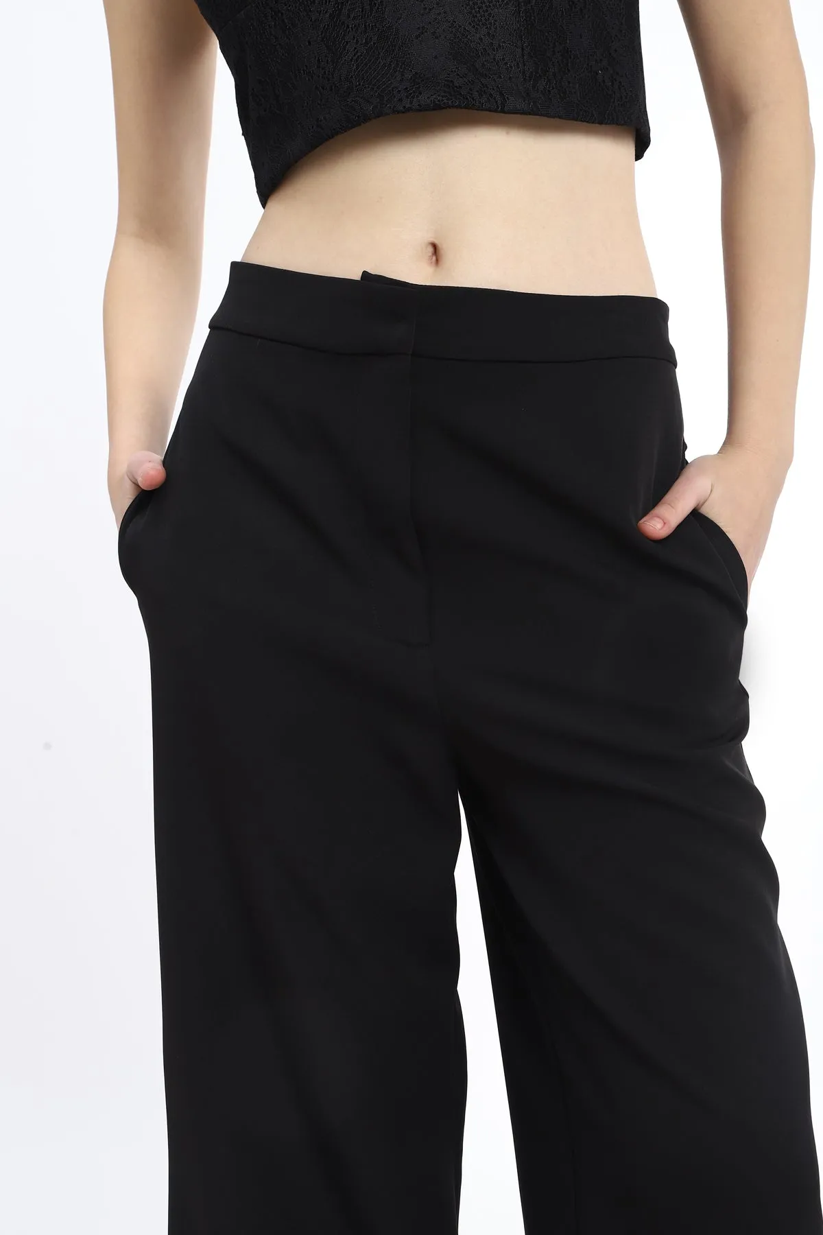 Perfect wide leg trouser for formal or casual looks