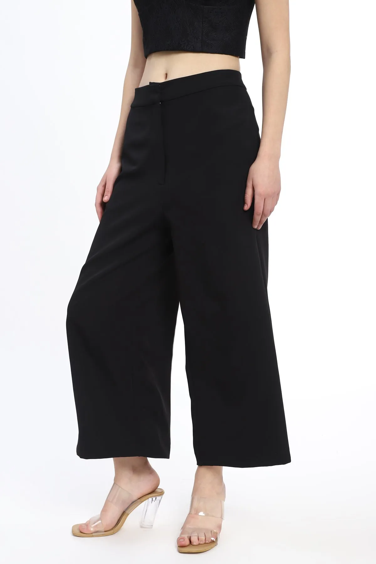 Perfect wide leg trouser for formal or casual looks