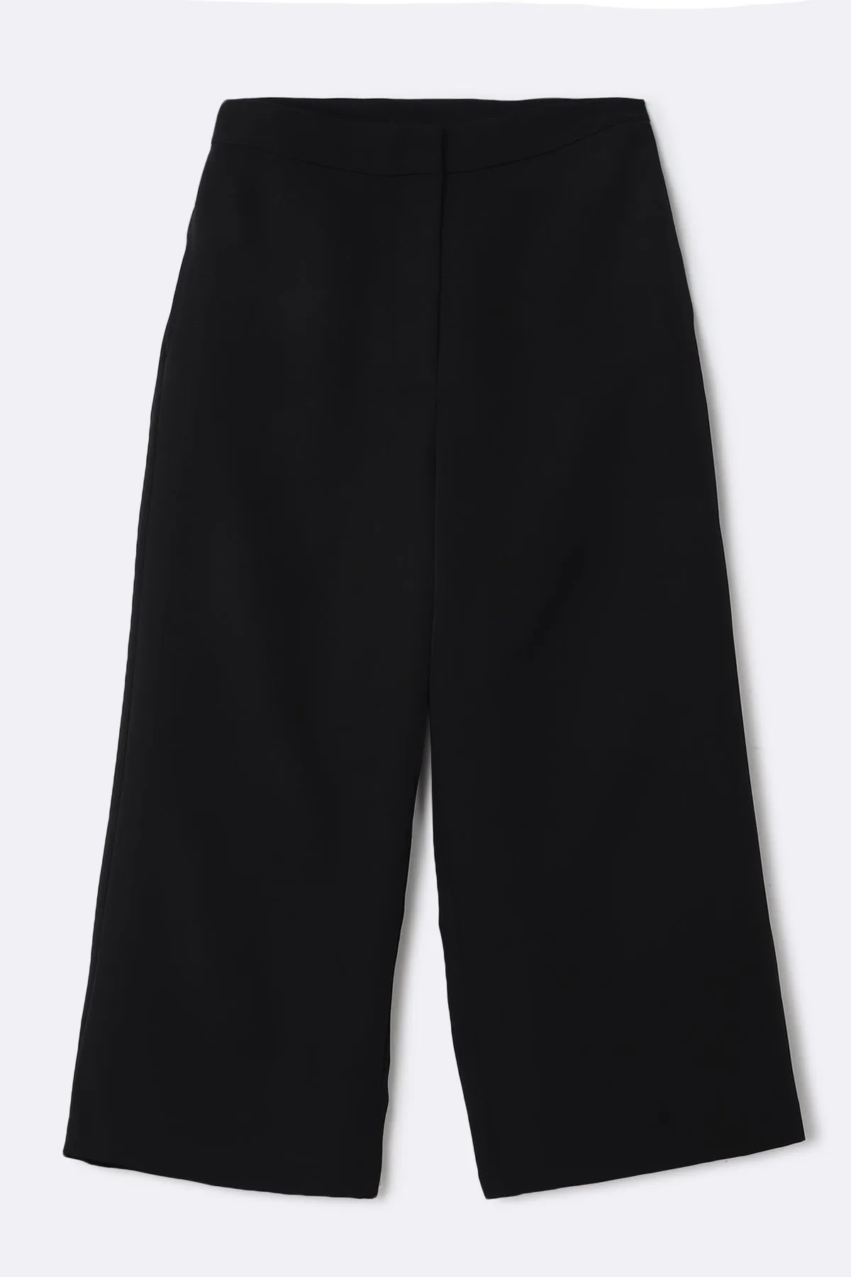 Perfect wide leg trouser for formal or casual looks