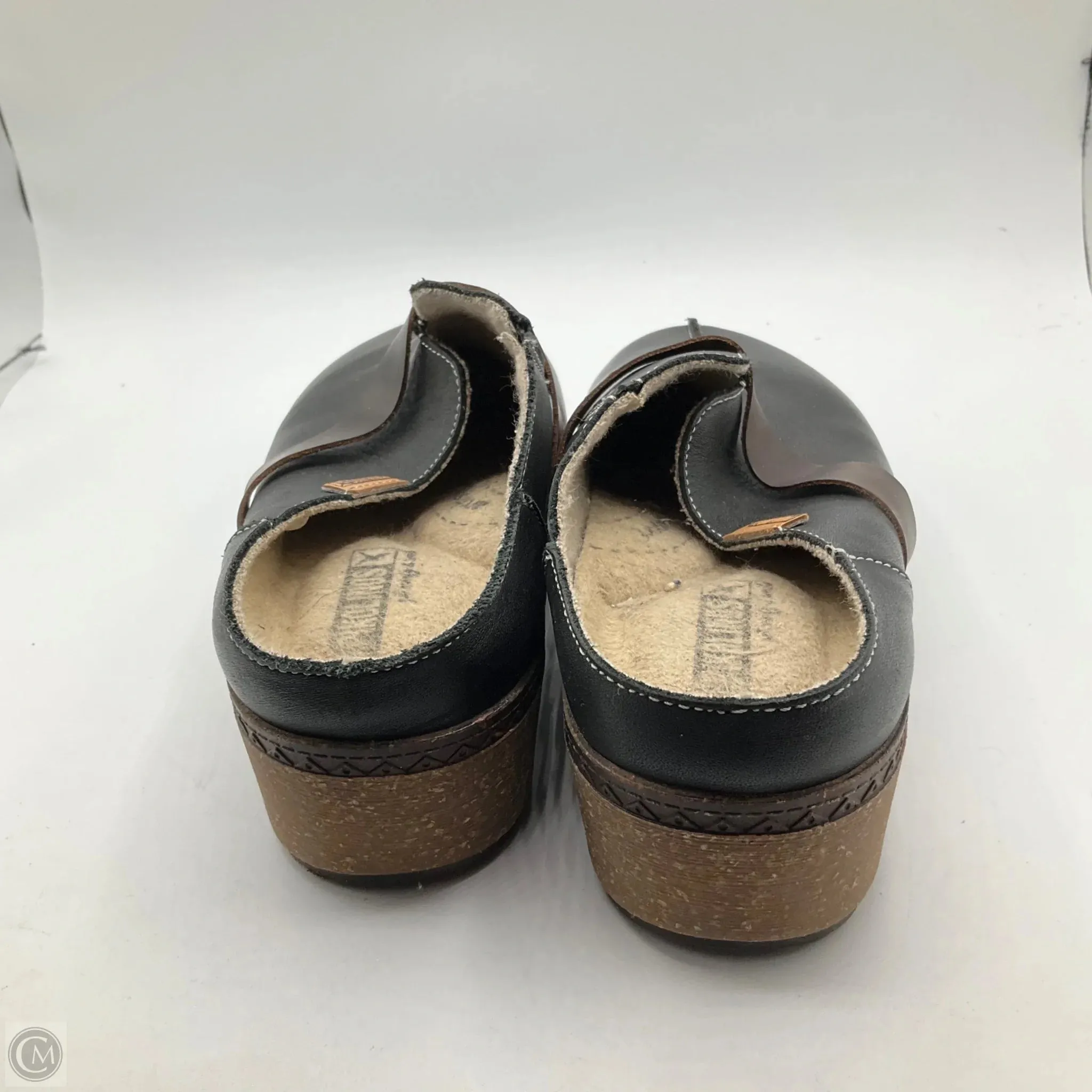 Shoes Flats By Pikolinos In Black, Size: 8
