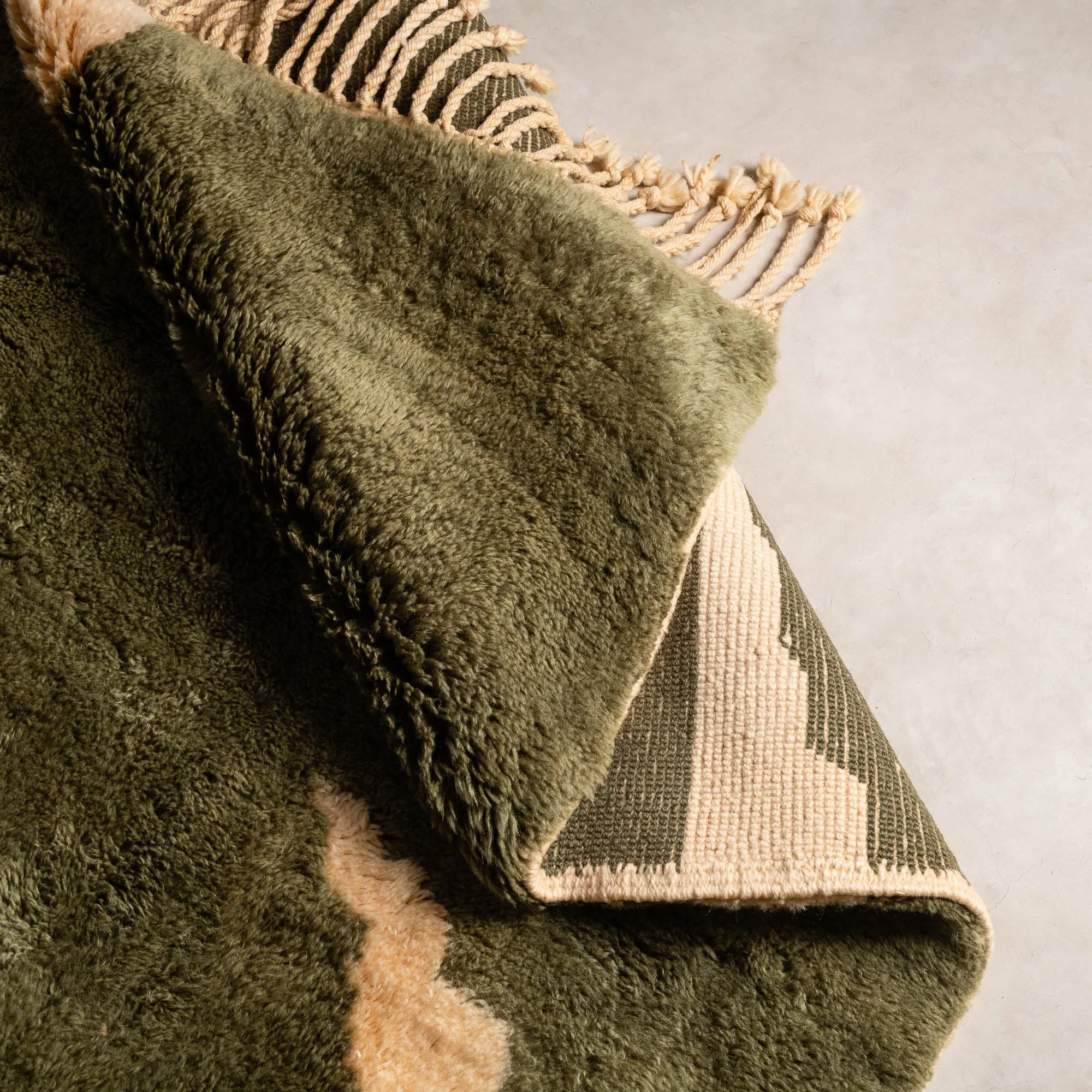 Soldier - Luxury Shag Moroccan Rug