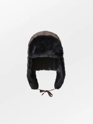 Trapper Puff Hat