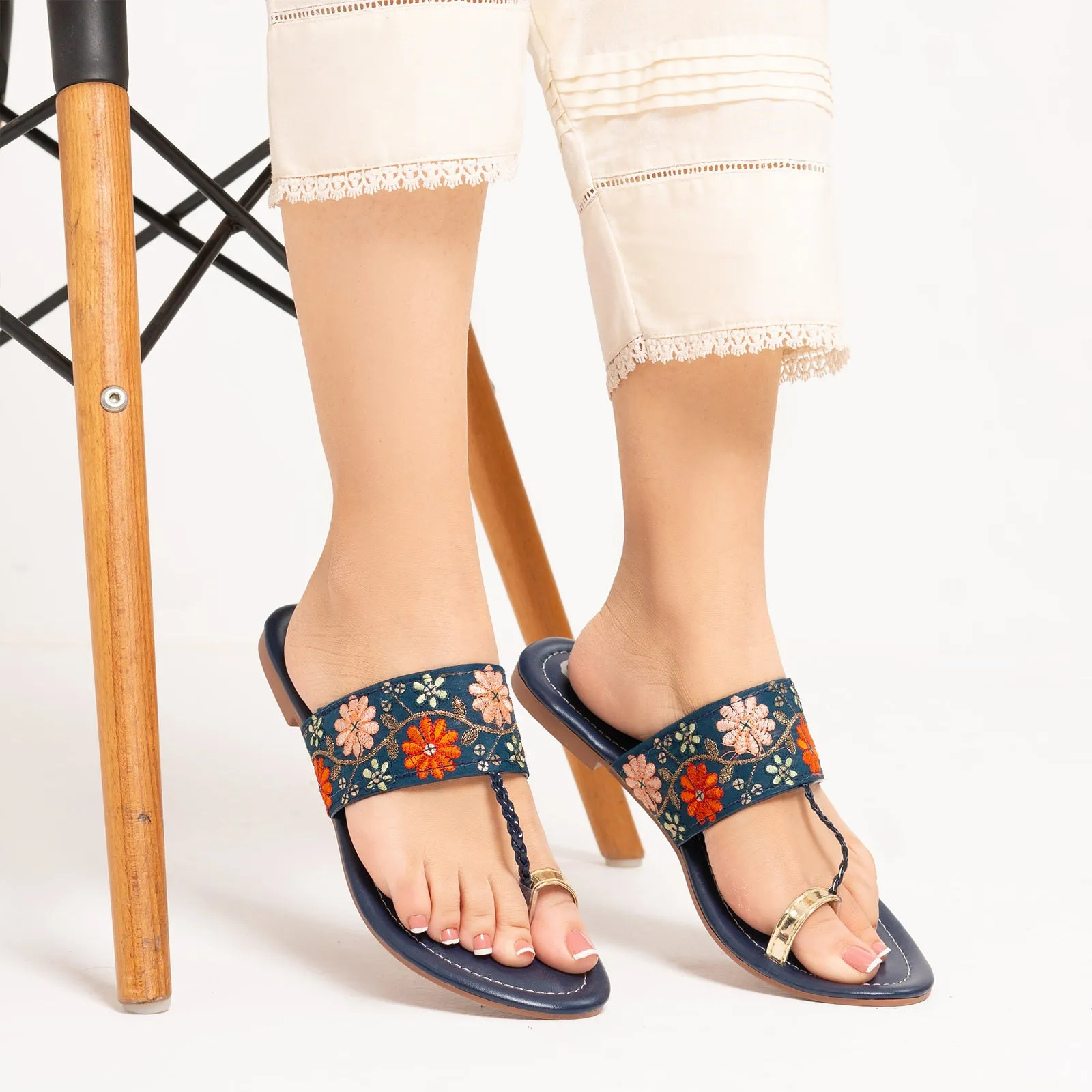 Women's Floral Kola Puri